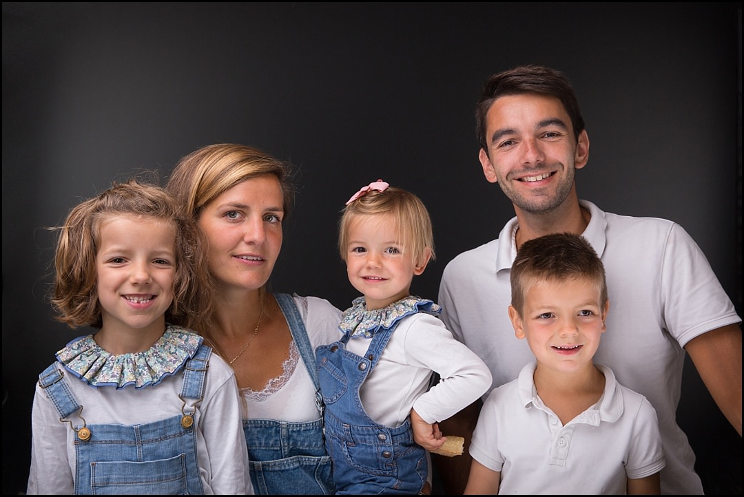 Séance photo famille chez les 2 photographes au Vésinet